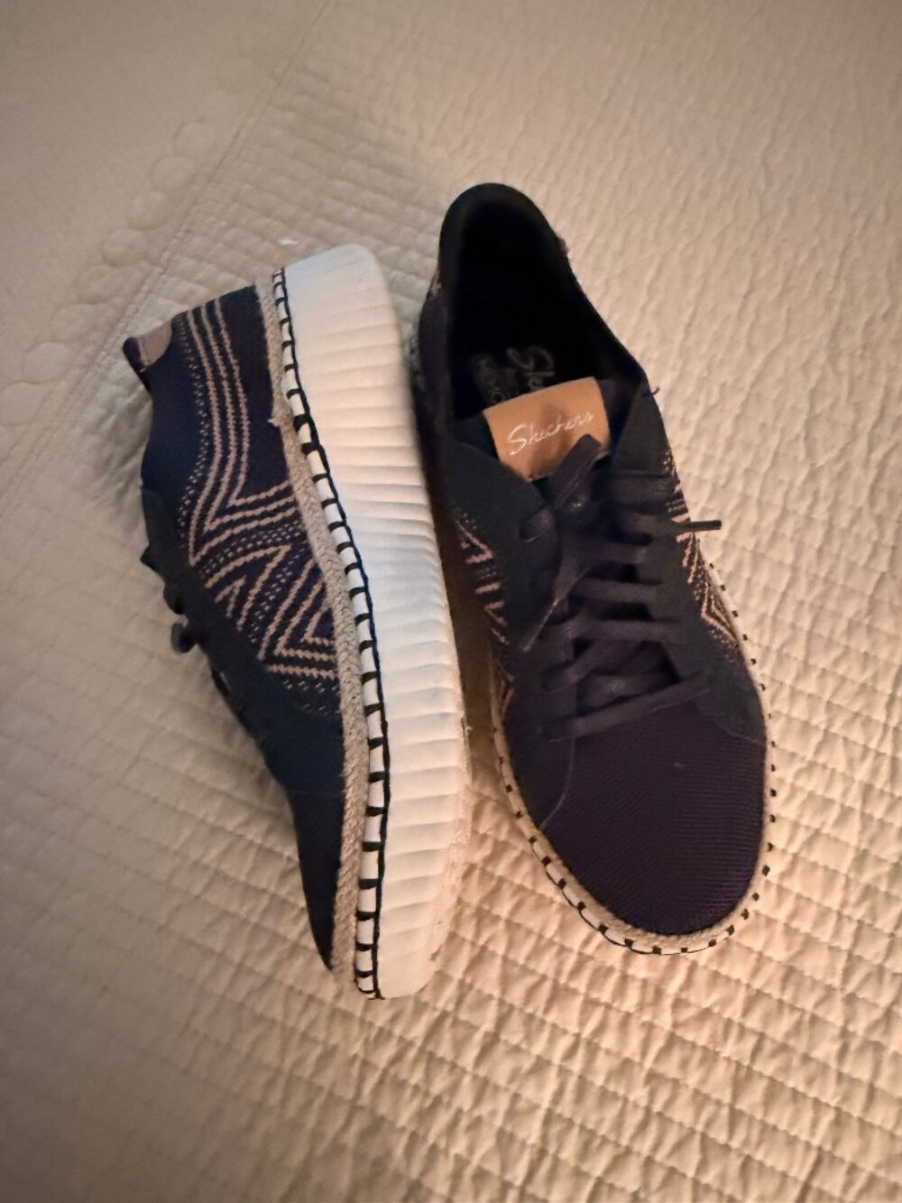SKETCHERS STEP IN SNEAKERS